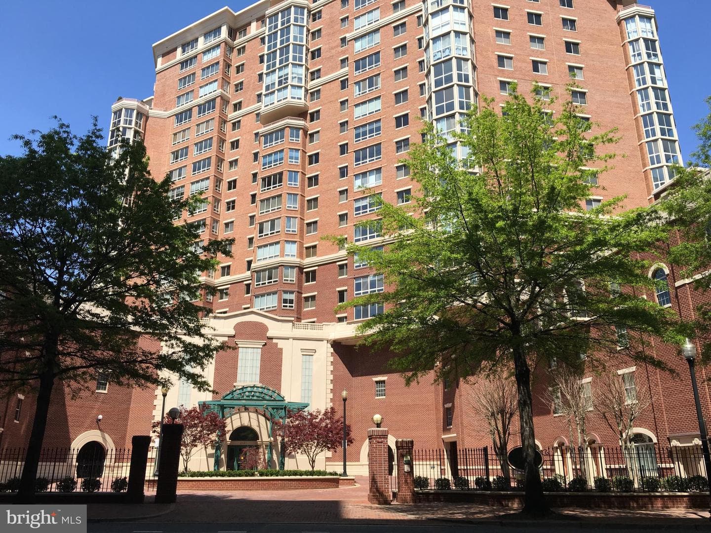 2121 Jamieson Avenue #1007 photo 1