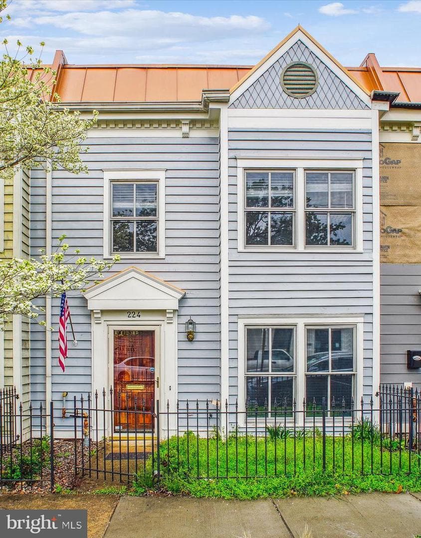 224 N Payne Street N photo 1
