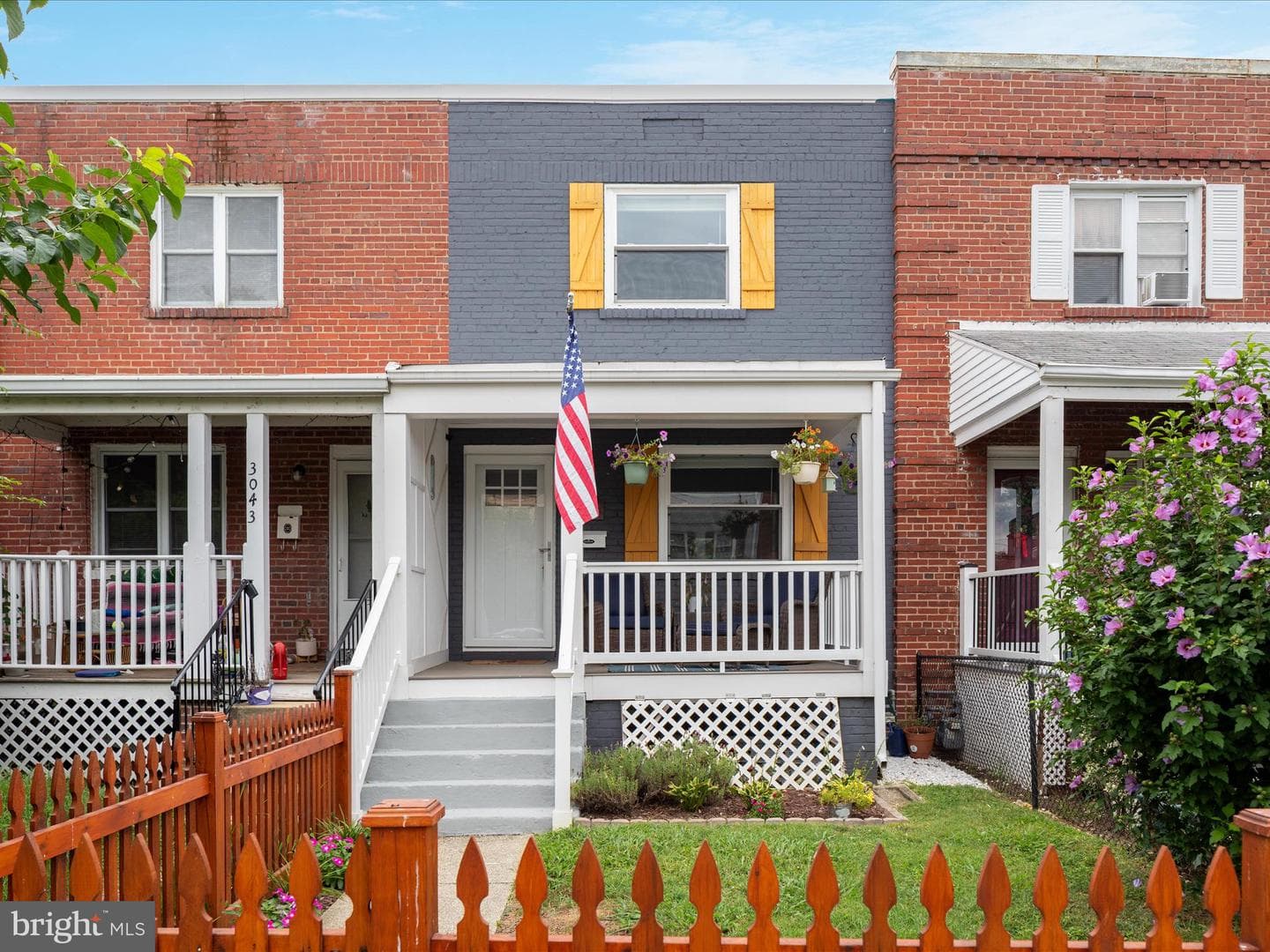 3041 Manning Street photo 1
