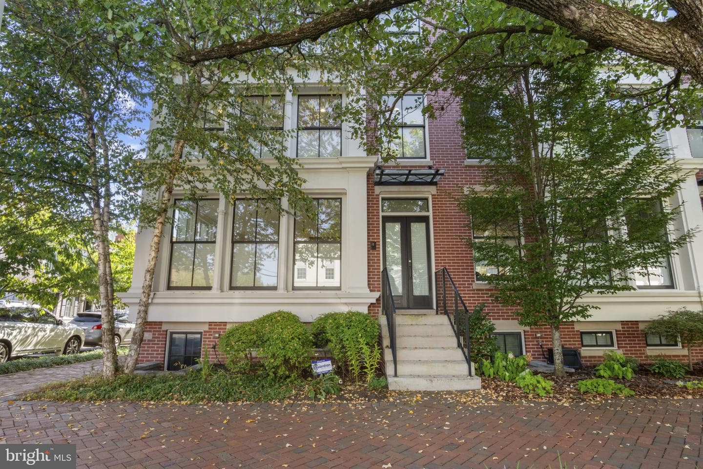325 N N. Columbus Street photo 1