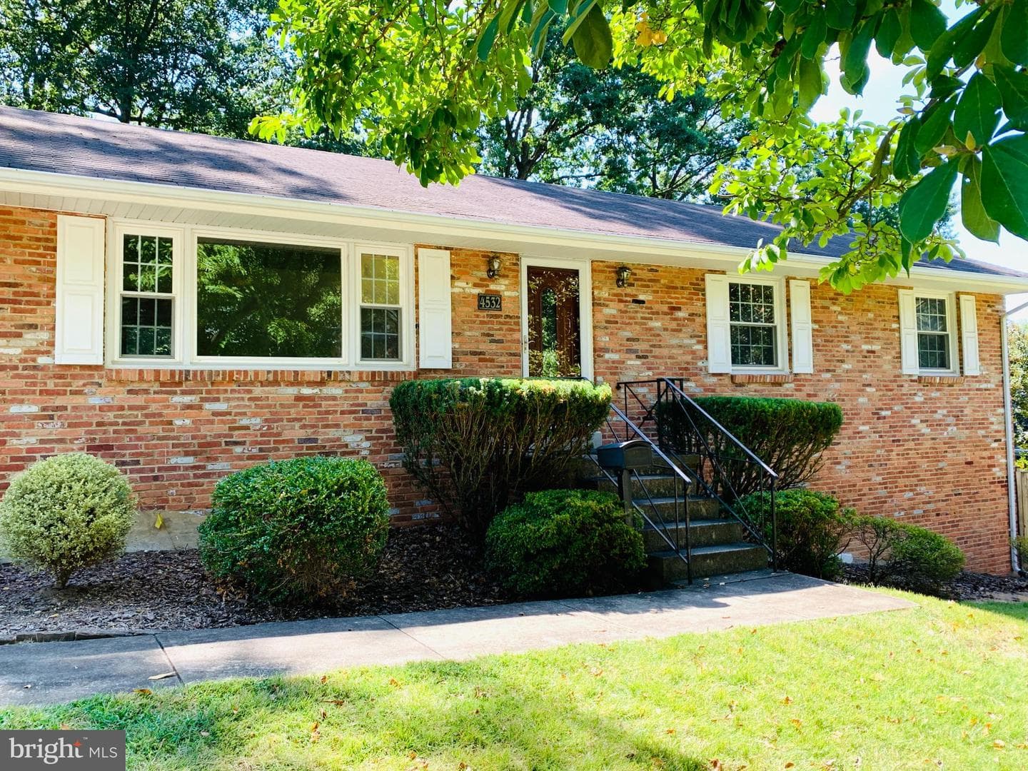 4532 Peacock Avenue photo 1