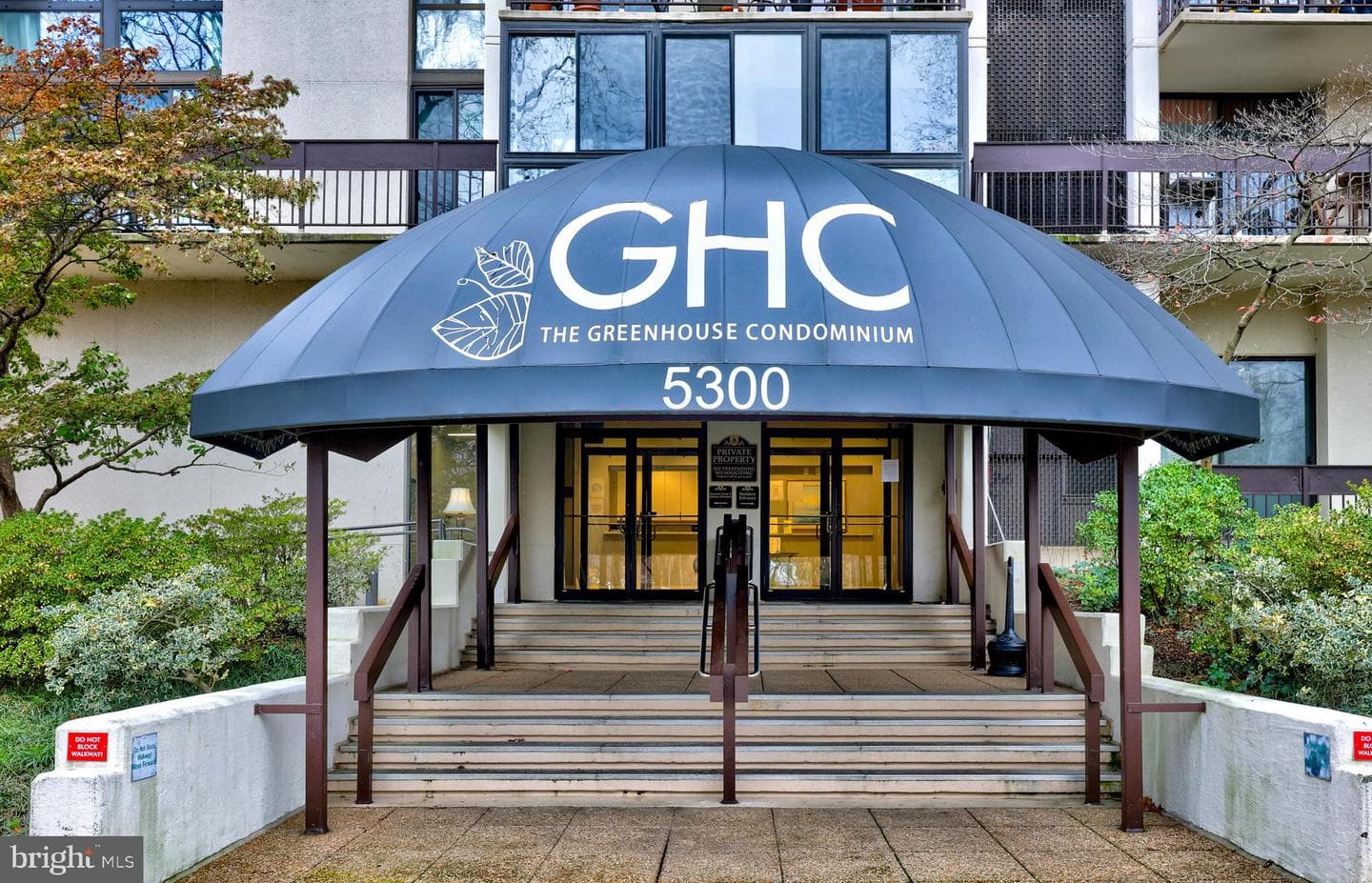 5300 Holmes Run Parkway #410 photo 1