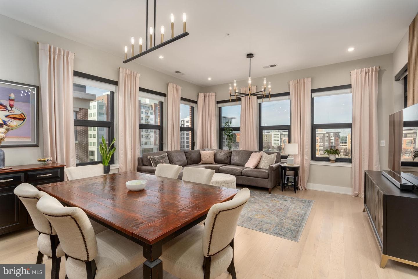 737 Swann Avenue #502 photo 1