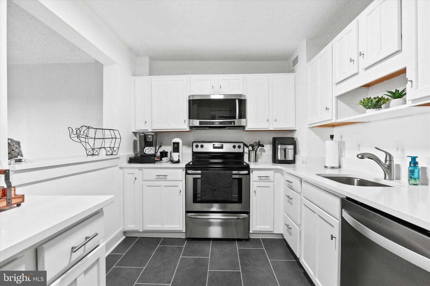 200 N Pickett Street #1013
