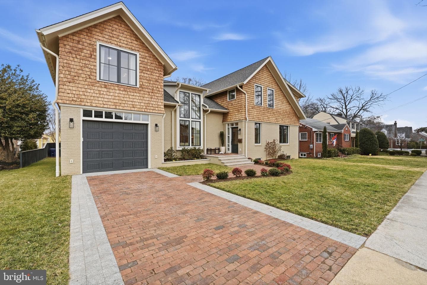 605 Hilltop Terrace photo 1
