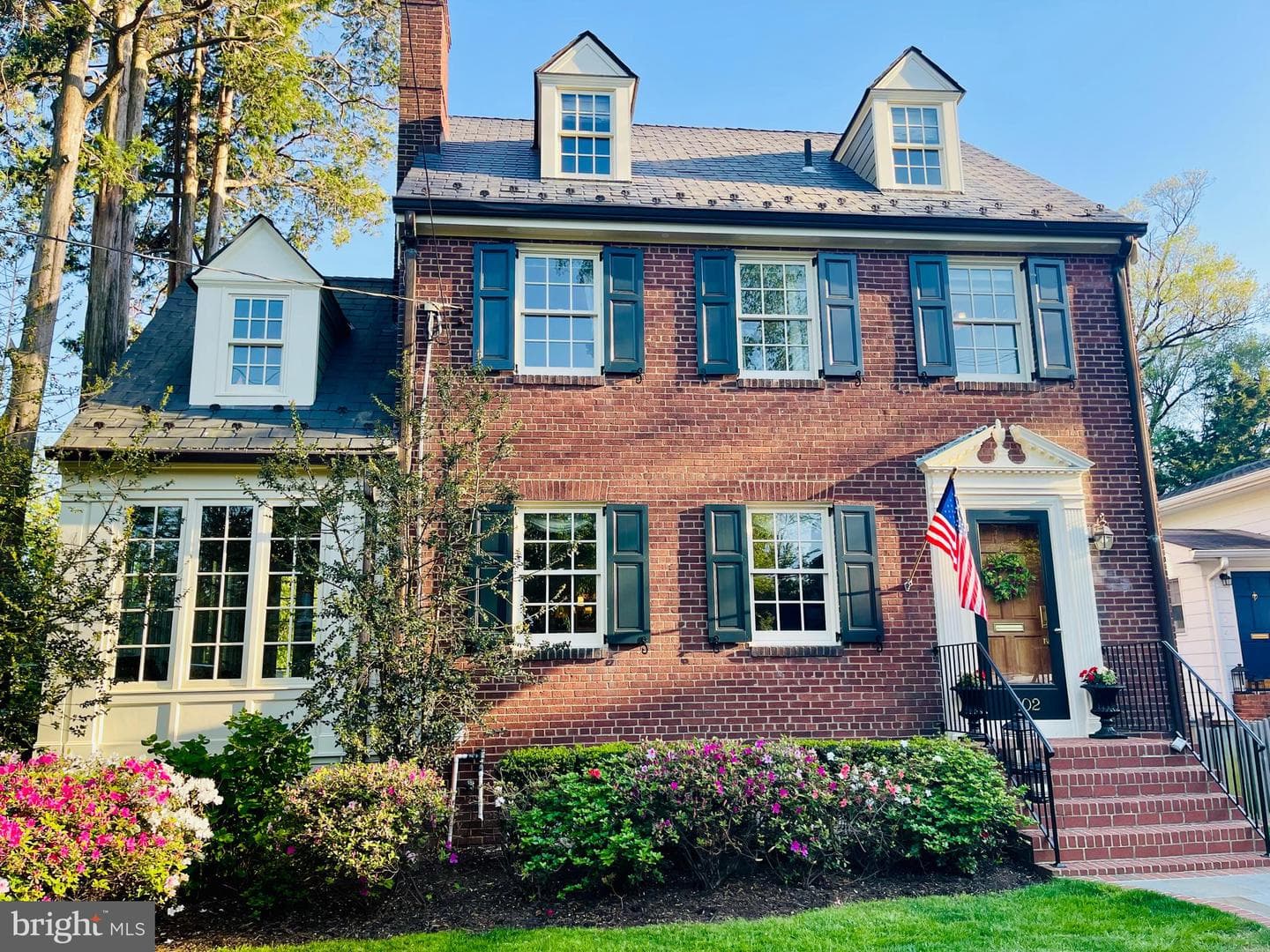 102 W Mason Avenue