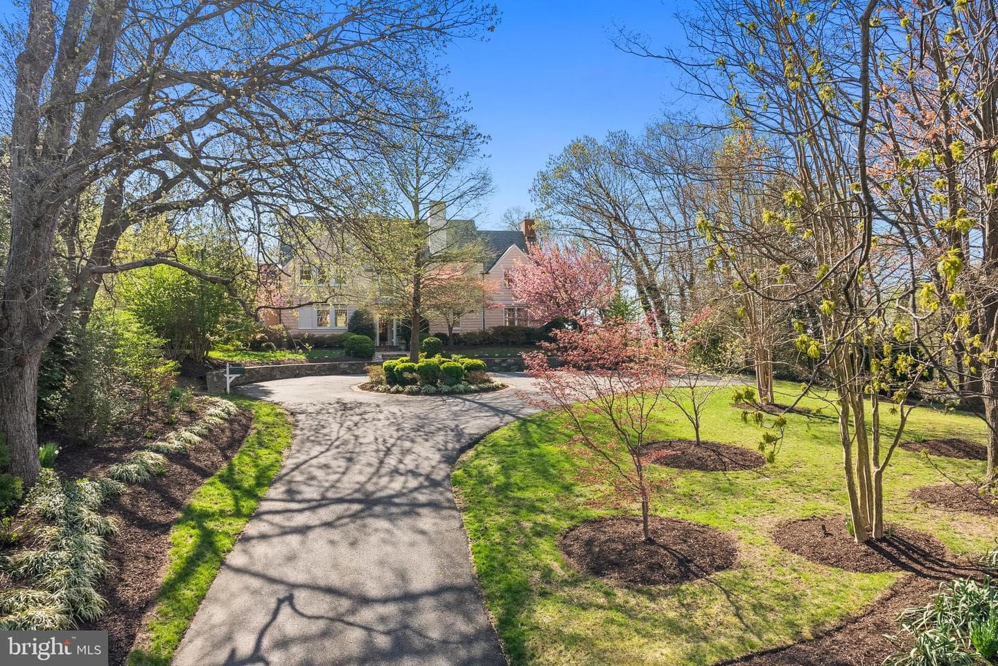 2307 Russell Road