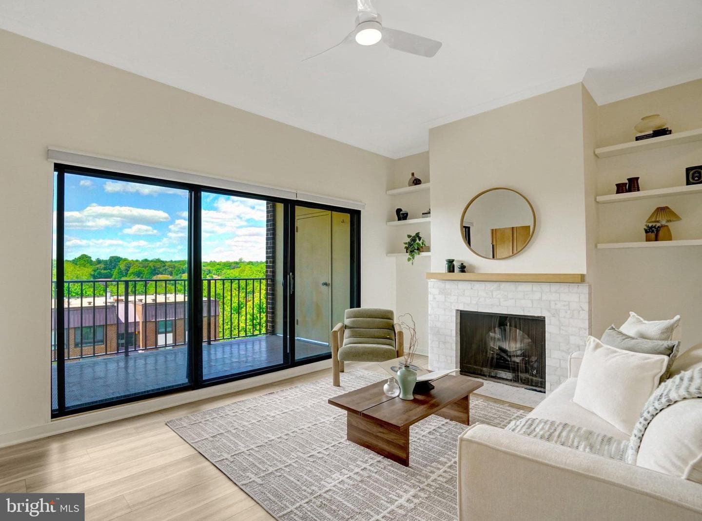 128 Roberts Lane #400 photo 1
