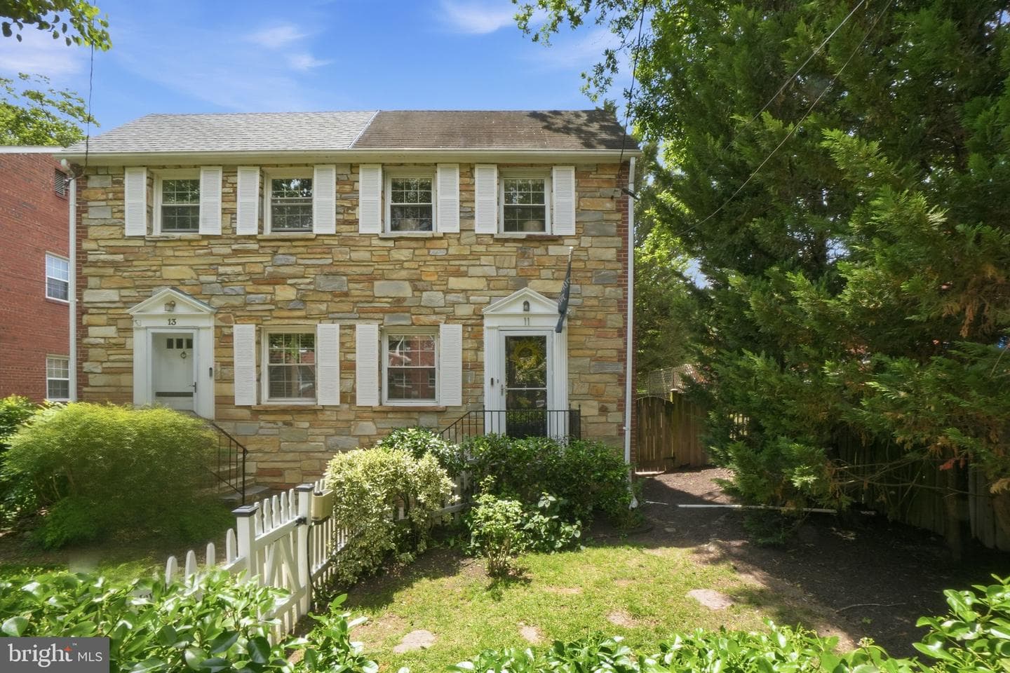 11 E Mason Avenue