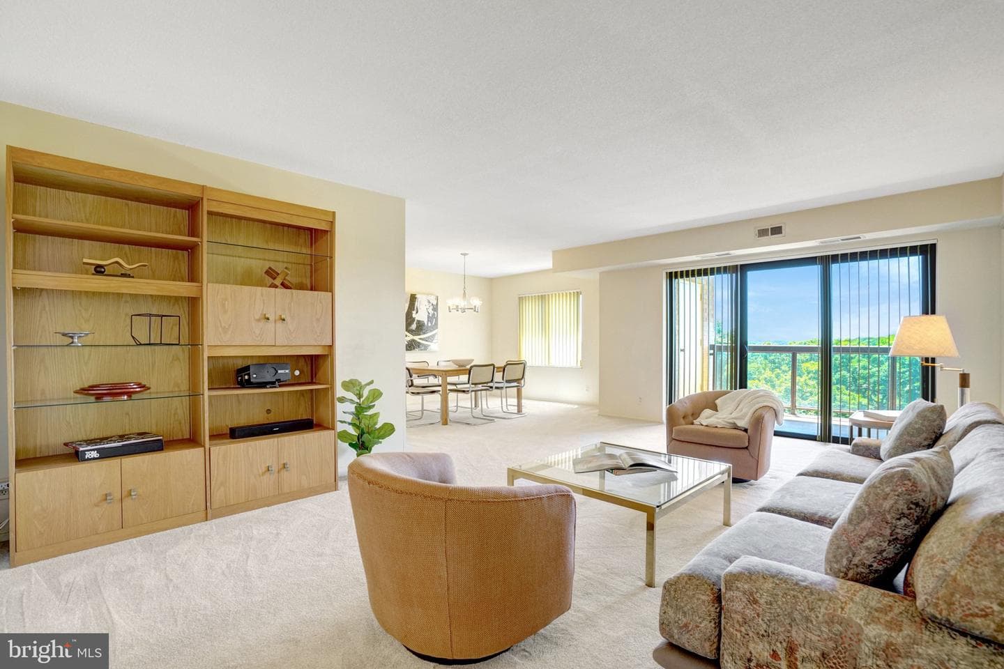 309 Yoakum Parkway #1105