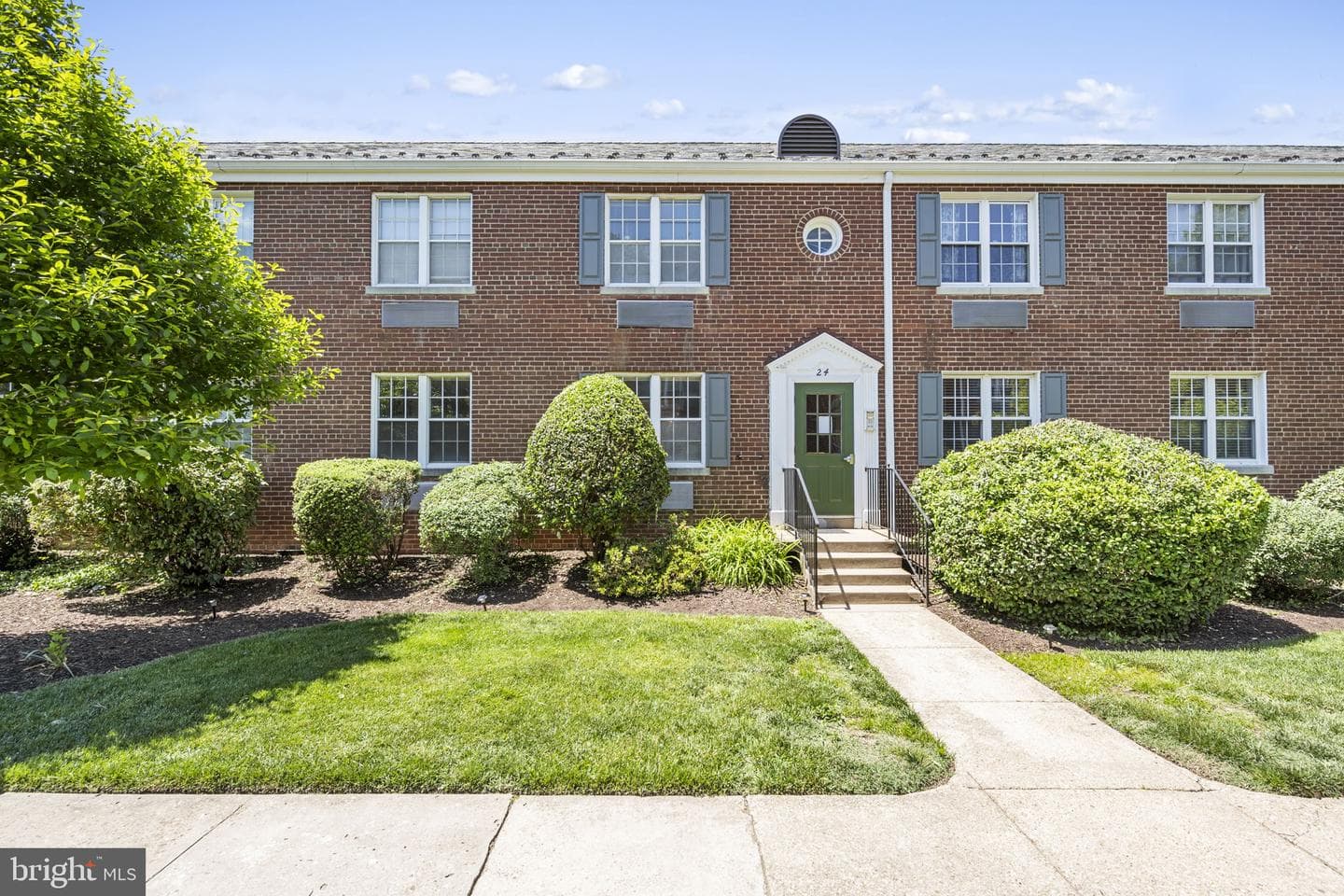 24 Auburn Court #a