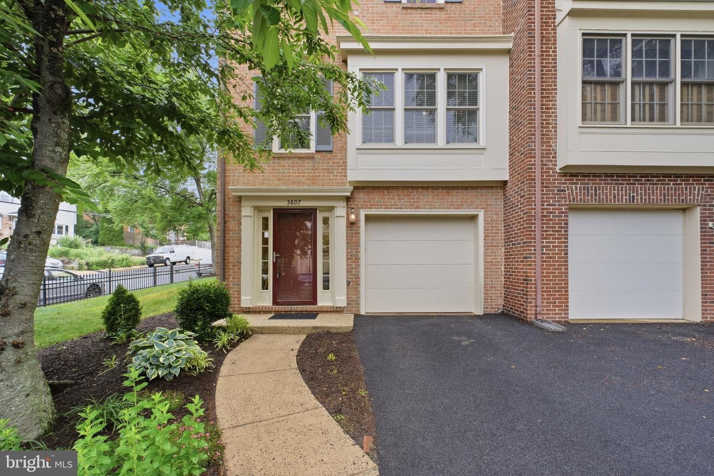 3807 Vermont Court