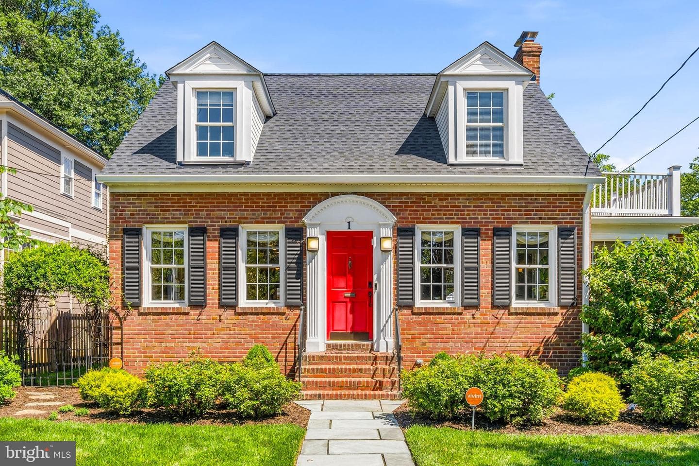 1 W Mason Avenue