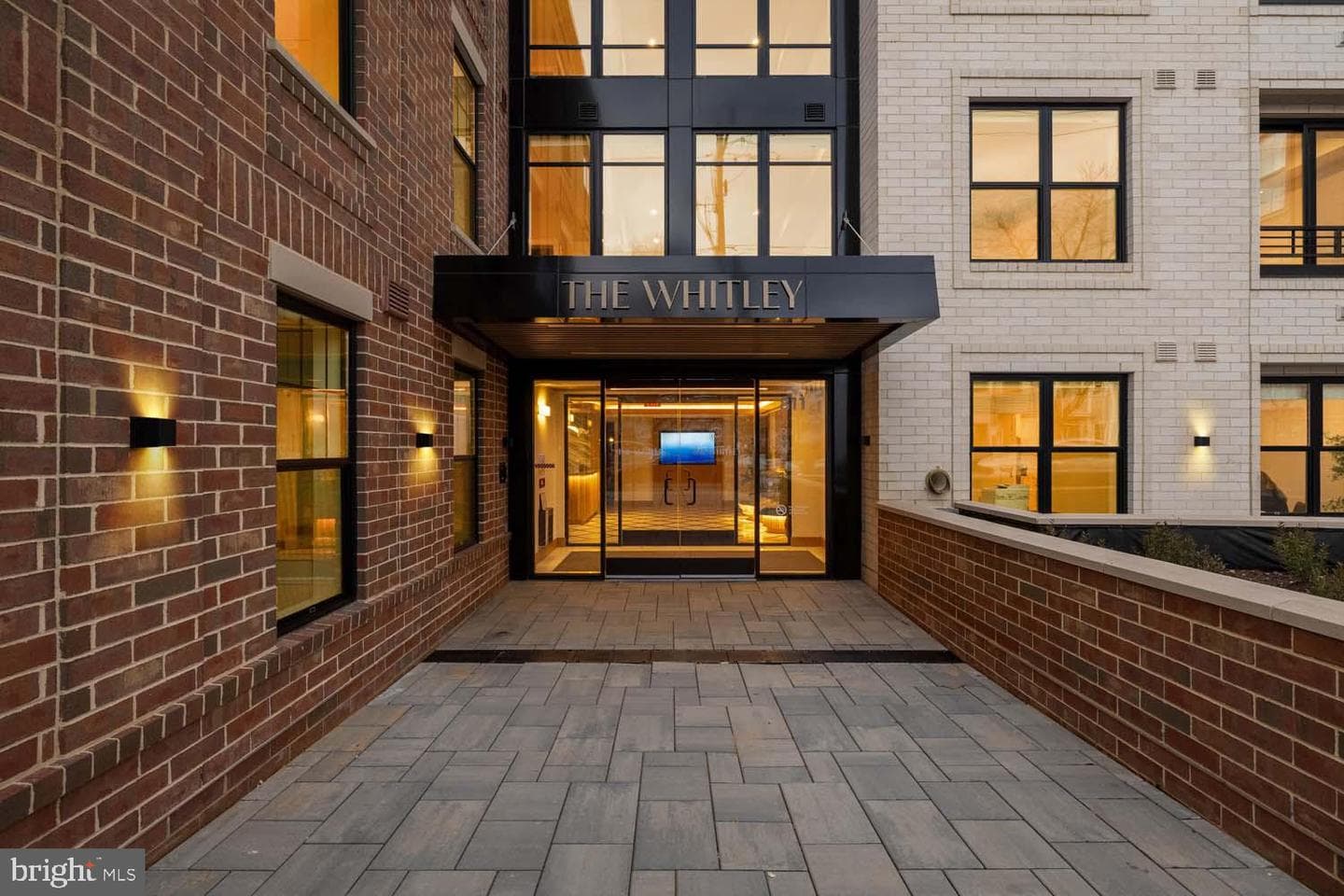 811 N Columbus Street #408 photo 1