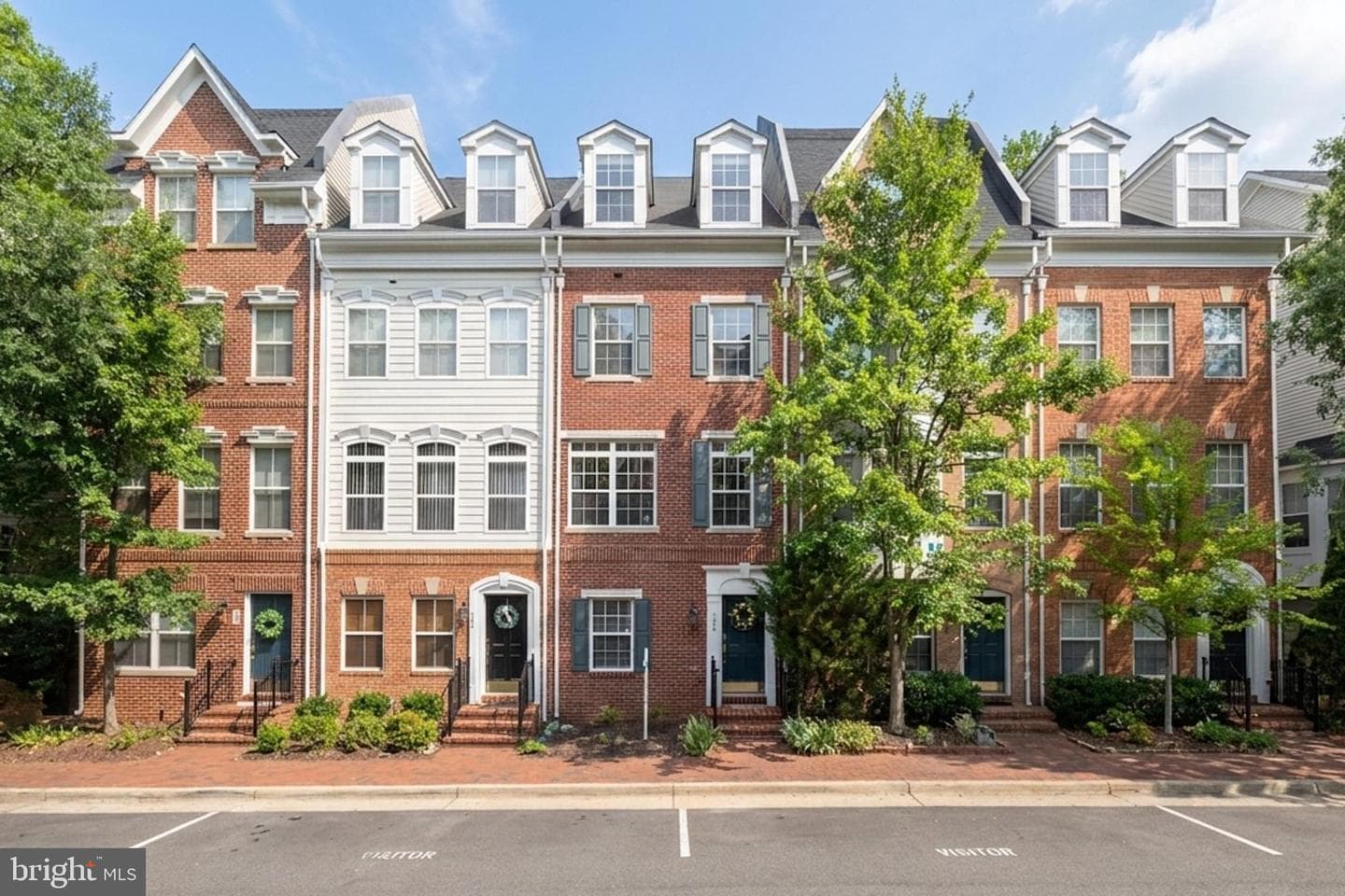 194 Martin Lane, Alexandria