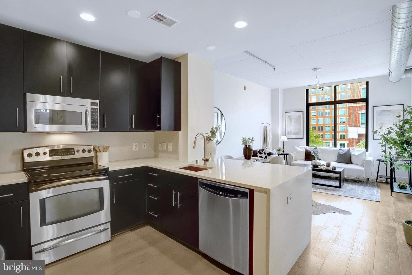 520 John Carlyle Street #320, Alexandria