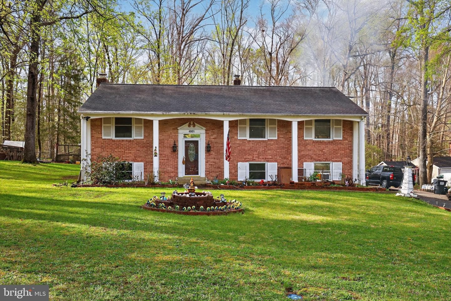 4901 Lair Drive photo 1