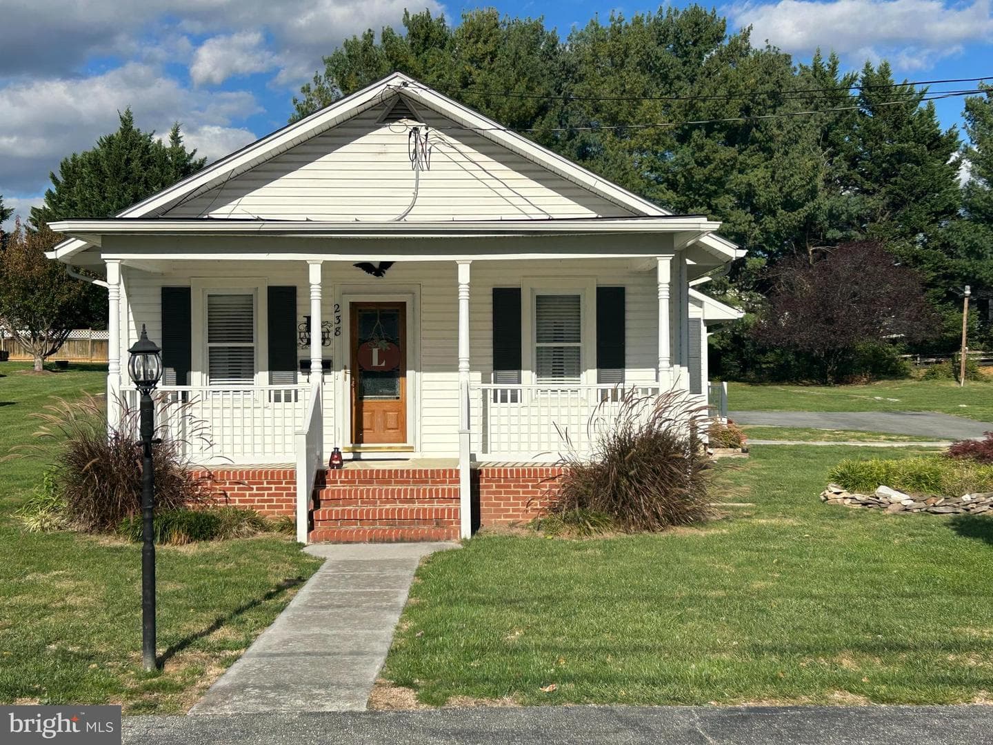 238 Walnut Street photo 1