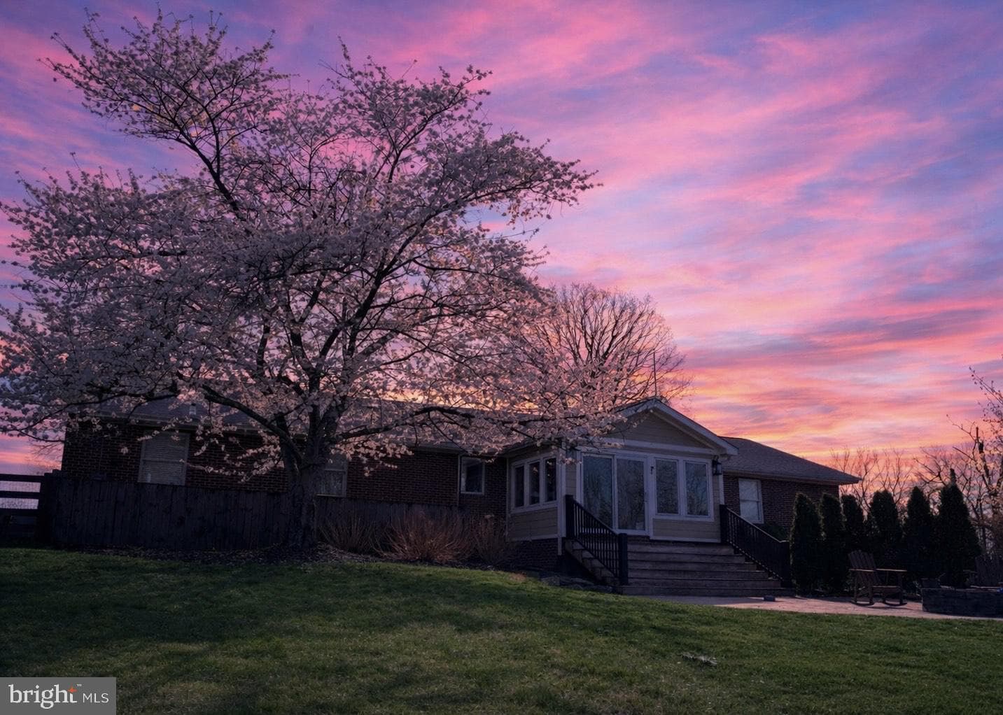 544 Annfield Road photo 1