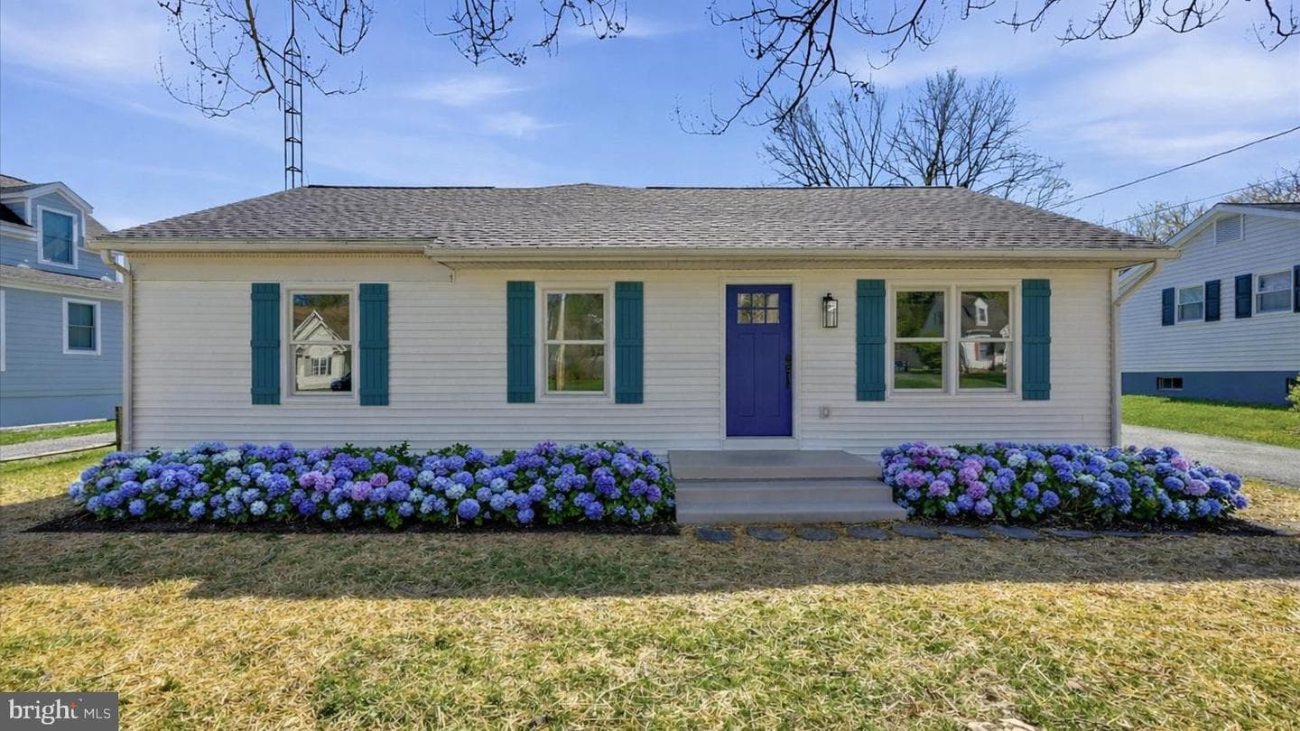 25 Byrd Avenue photo 1