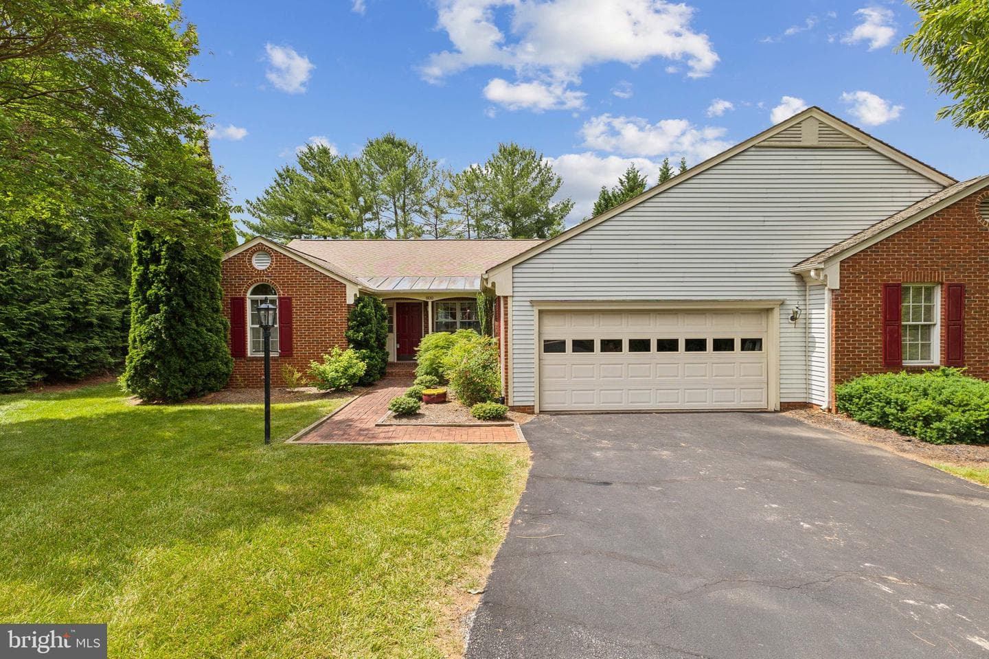 800 Mulberry Lane photo 1