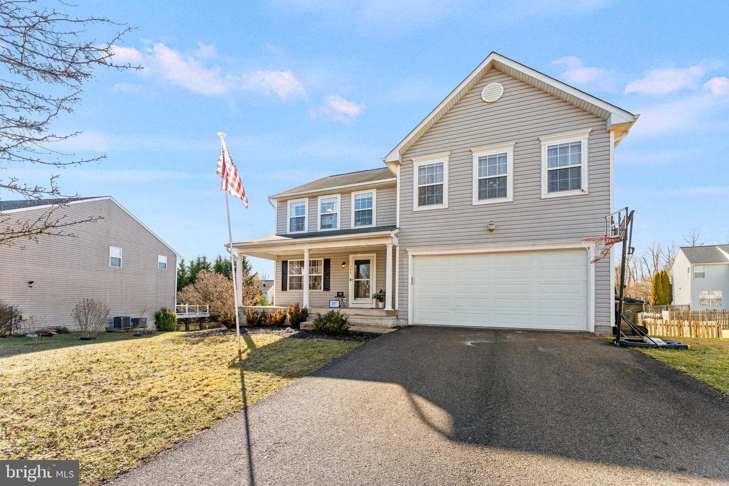 749 Holly Leaf Road photo 1