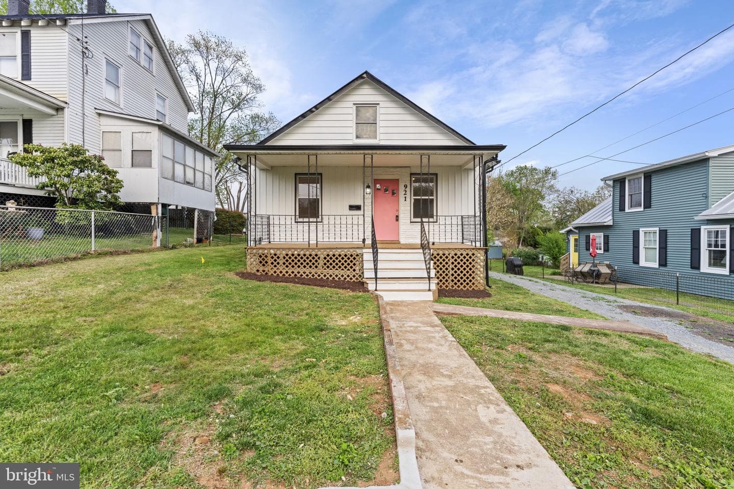 921 Terrace St photo 1