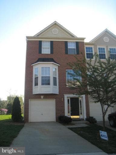1007 Longview Lane photo 1