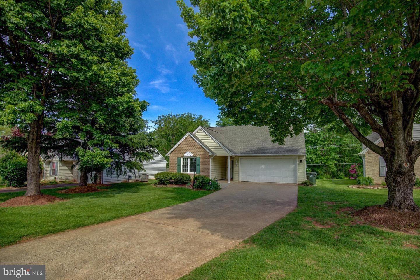 756 Ripplebrook Drive photo 1