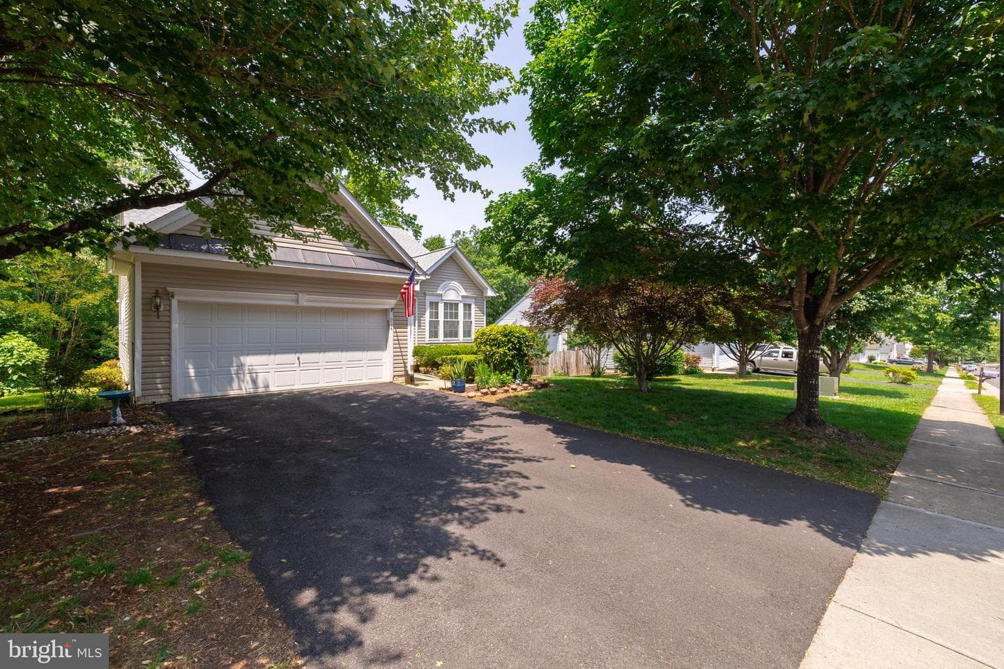 914 Riverdale Cir photo 1