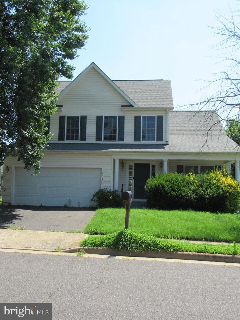 915 Virginia Avenue photo 1