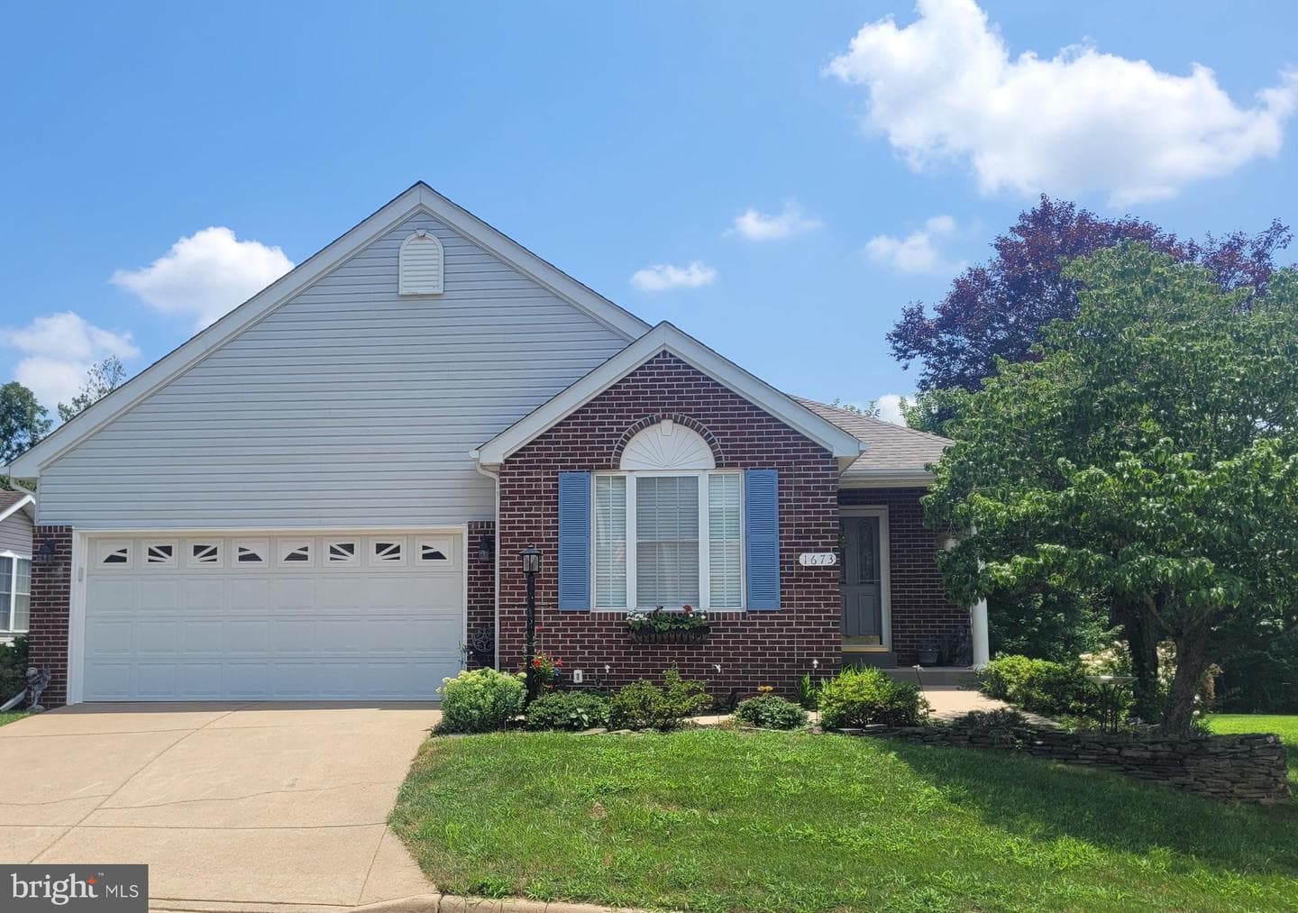 1673 Pin Oak Drive photo 1