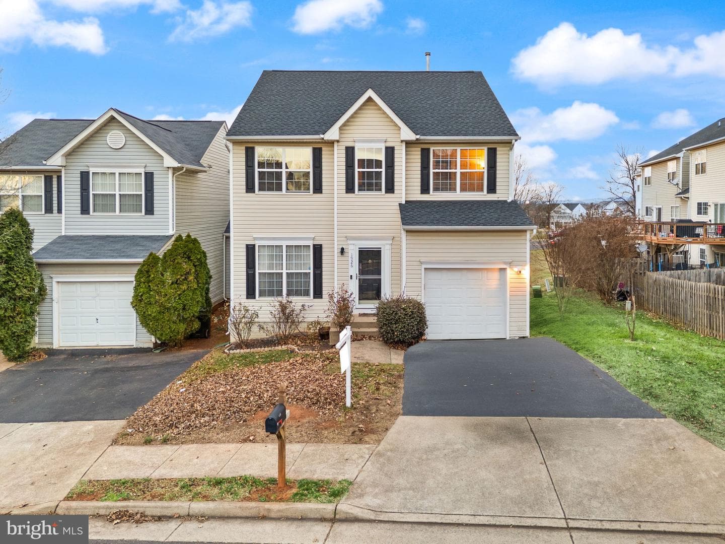 1926 Sunflower Drive photo 1