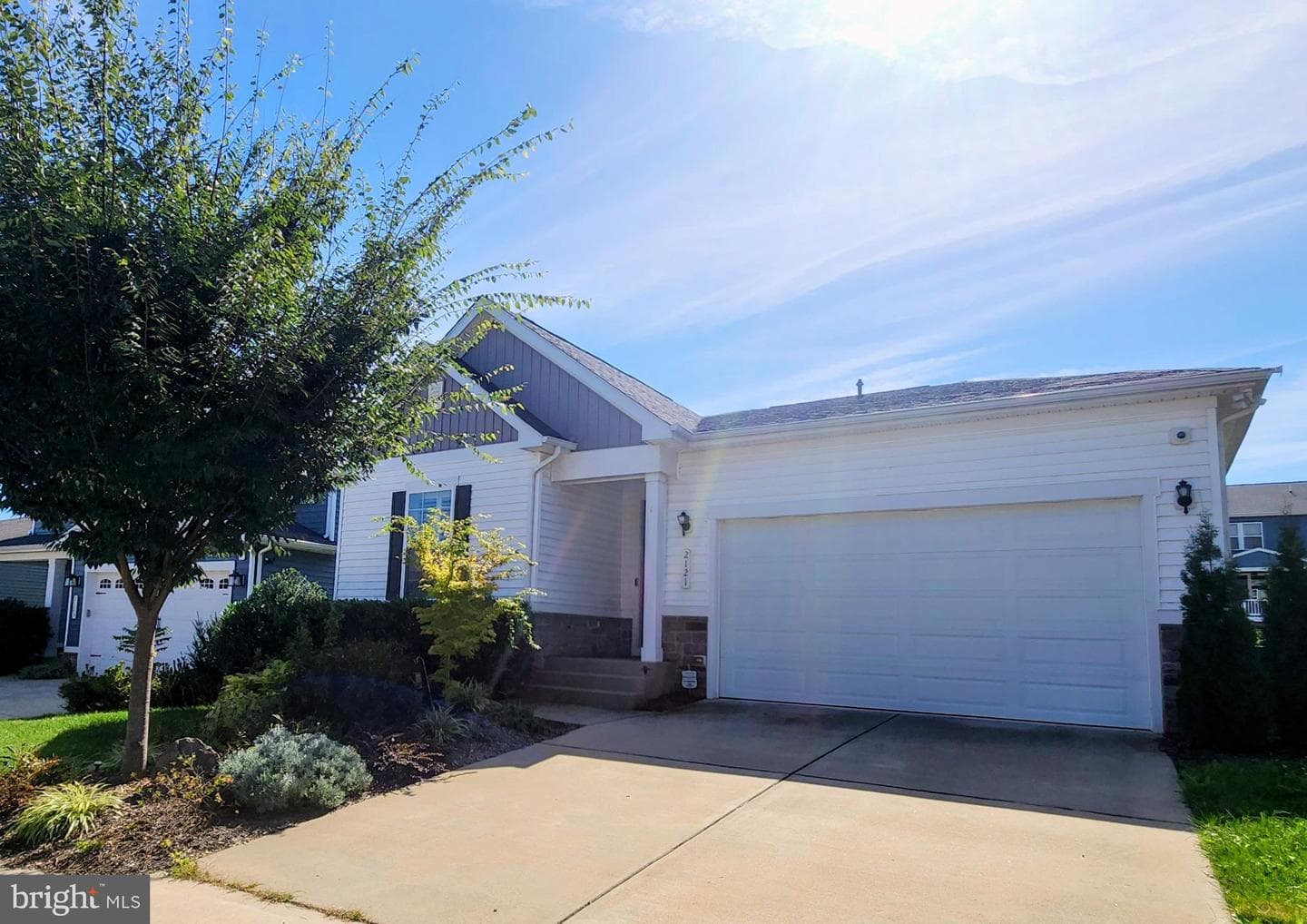 2121 Chestnut Drive photo 1