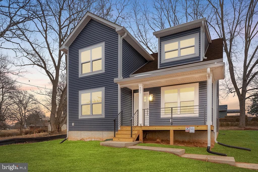 421 Wayland Road photo 1