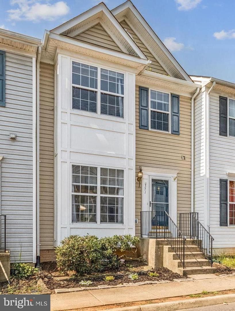 371 Snyder Lane