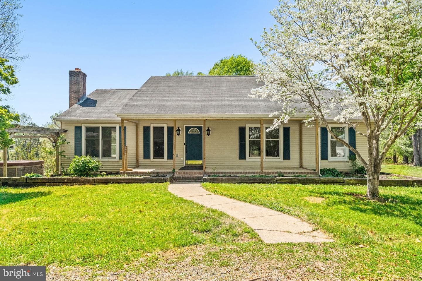11270 Old Stillhouse Road, Boston