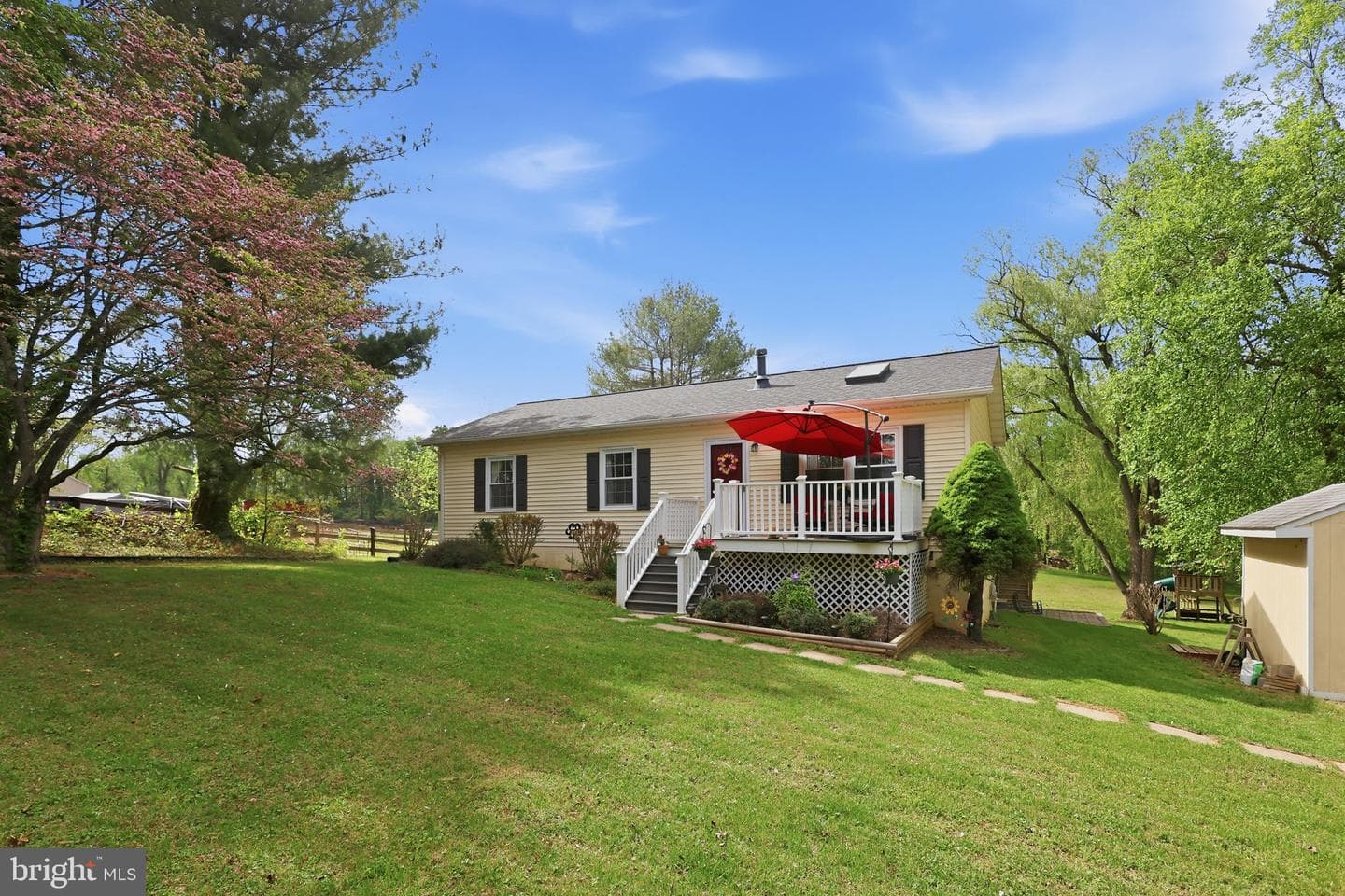 18583 Springs Road photo 1
