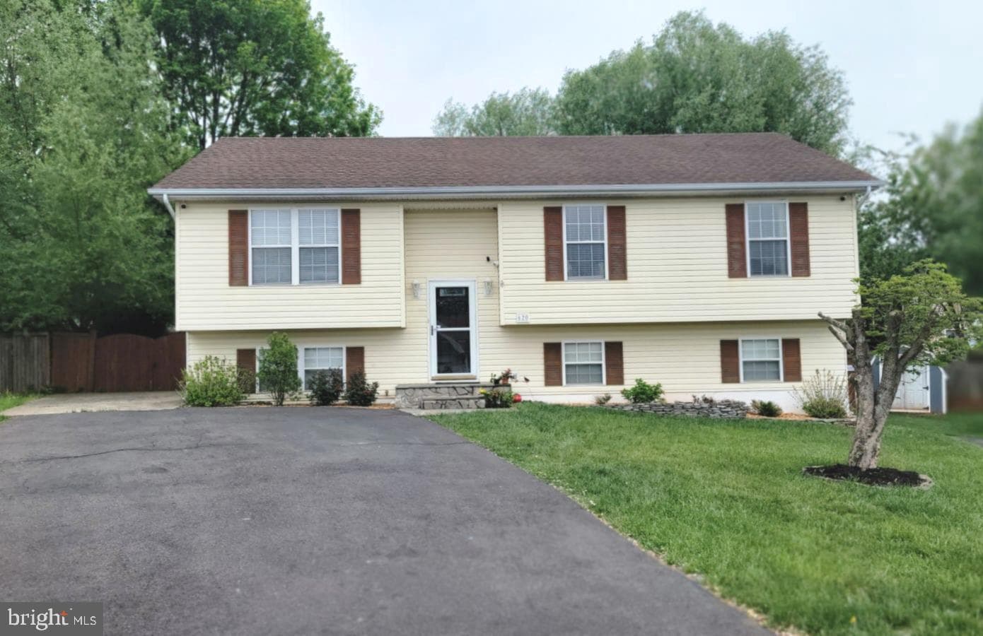 620 Clubhouse Way