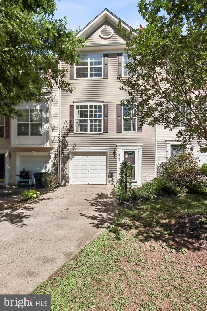 2244 Forsythia Drive