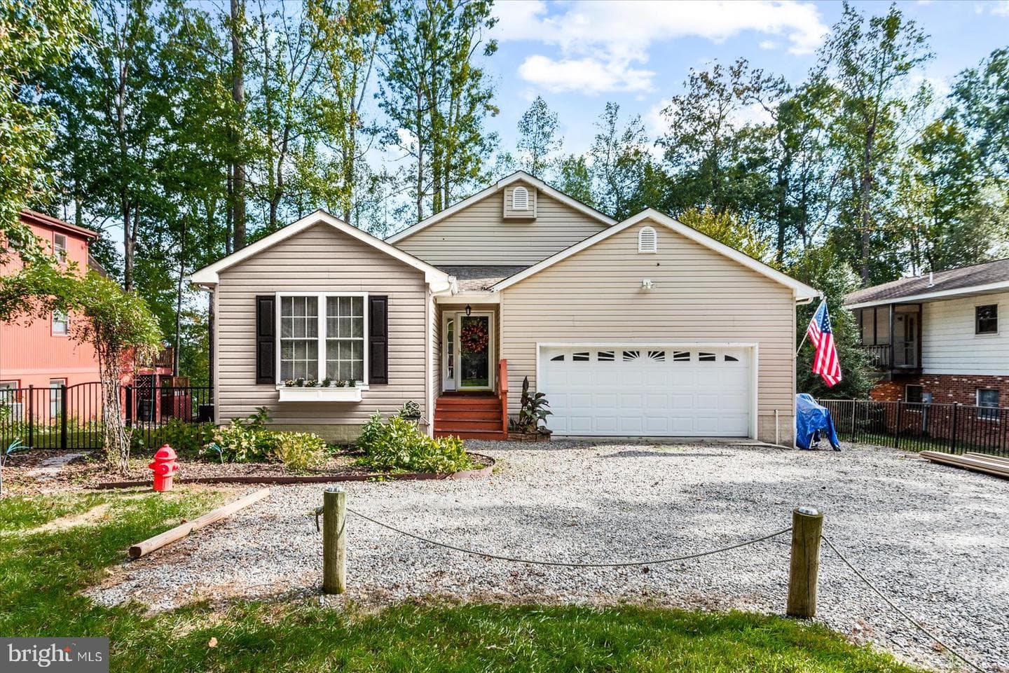 686 Lake Caroline Drive
