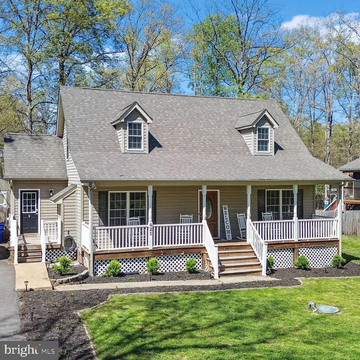 425 Dorset Drive photo 1