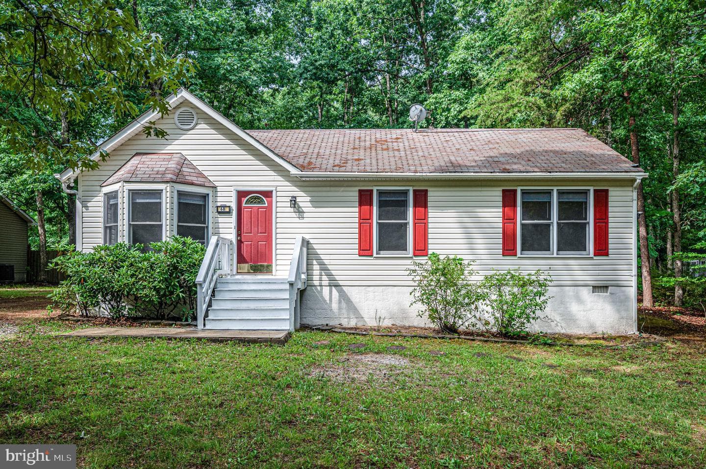 68 Albertson Court