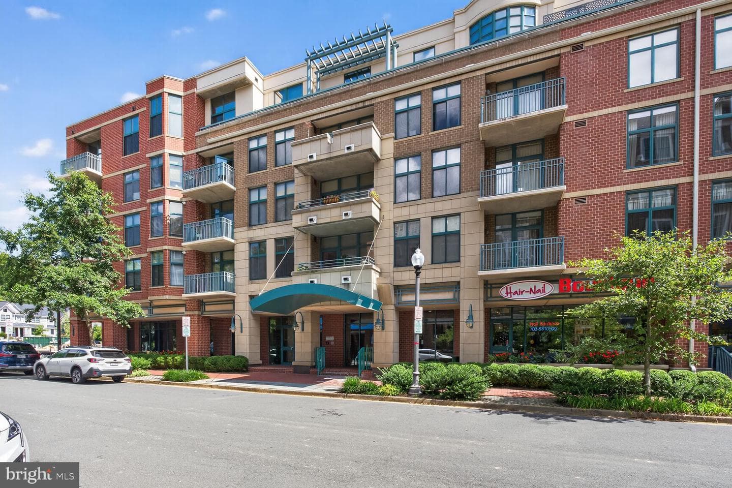 502 W Broad Street #501 photo 1
