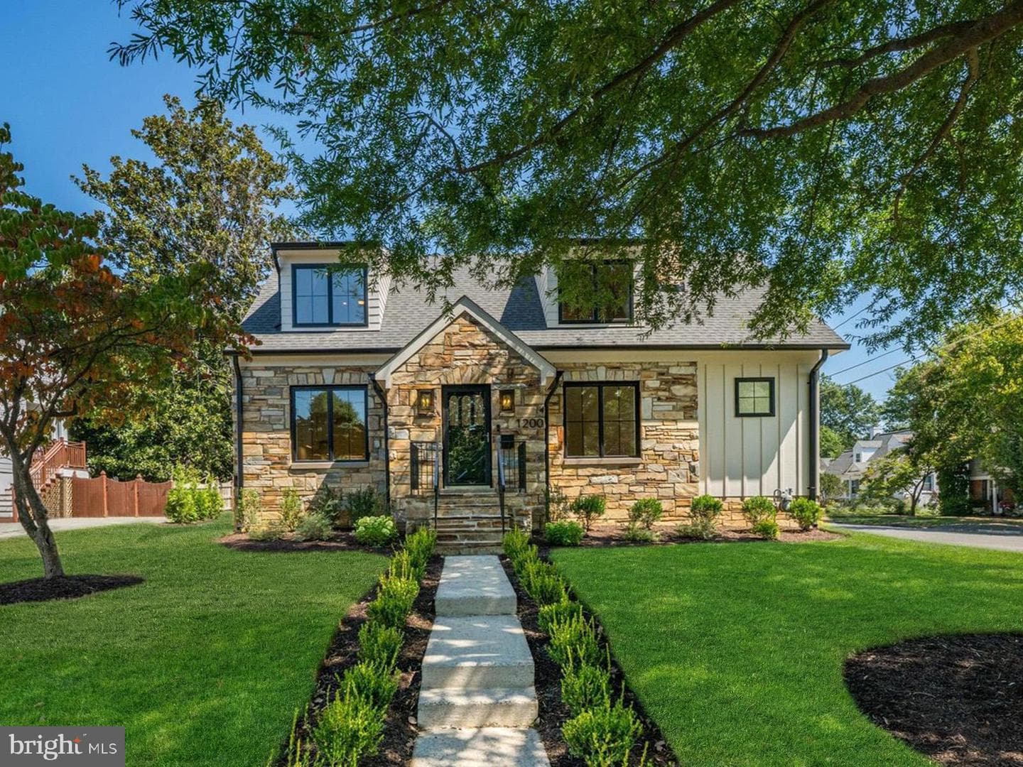 1200 Lincoln Avenue photo 1