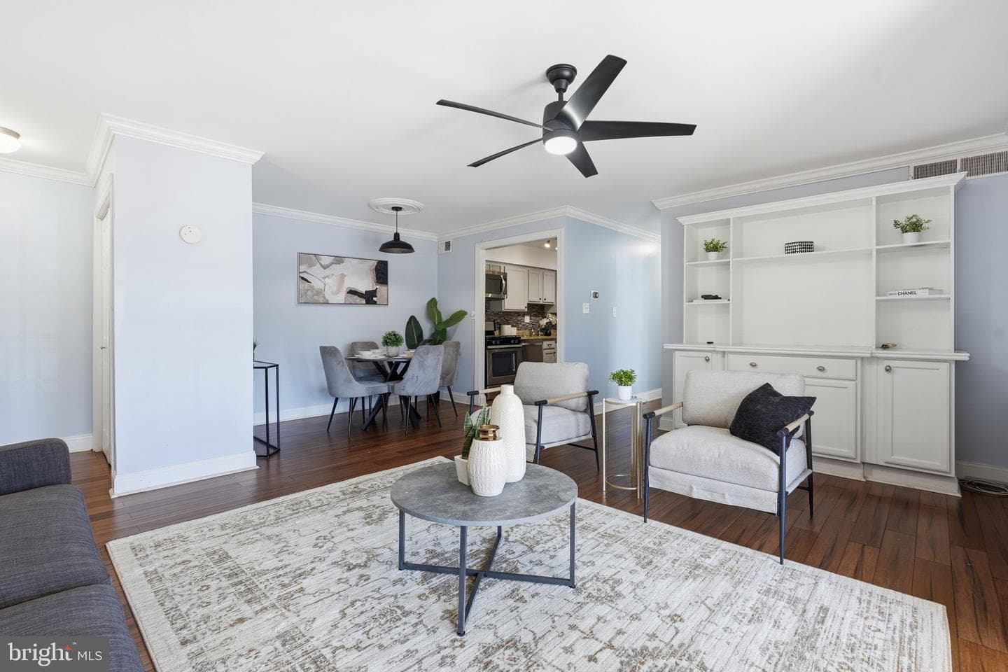 1138 S Washington Street #204