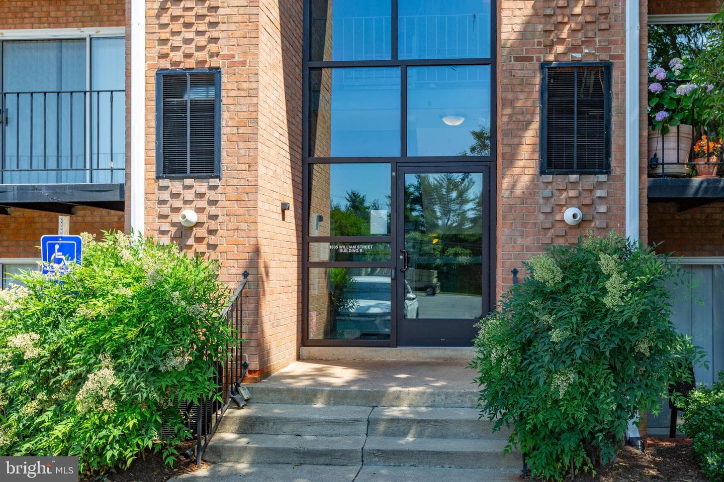 1805 William Street #b7 photo 1