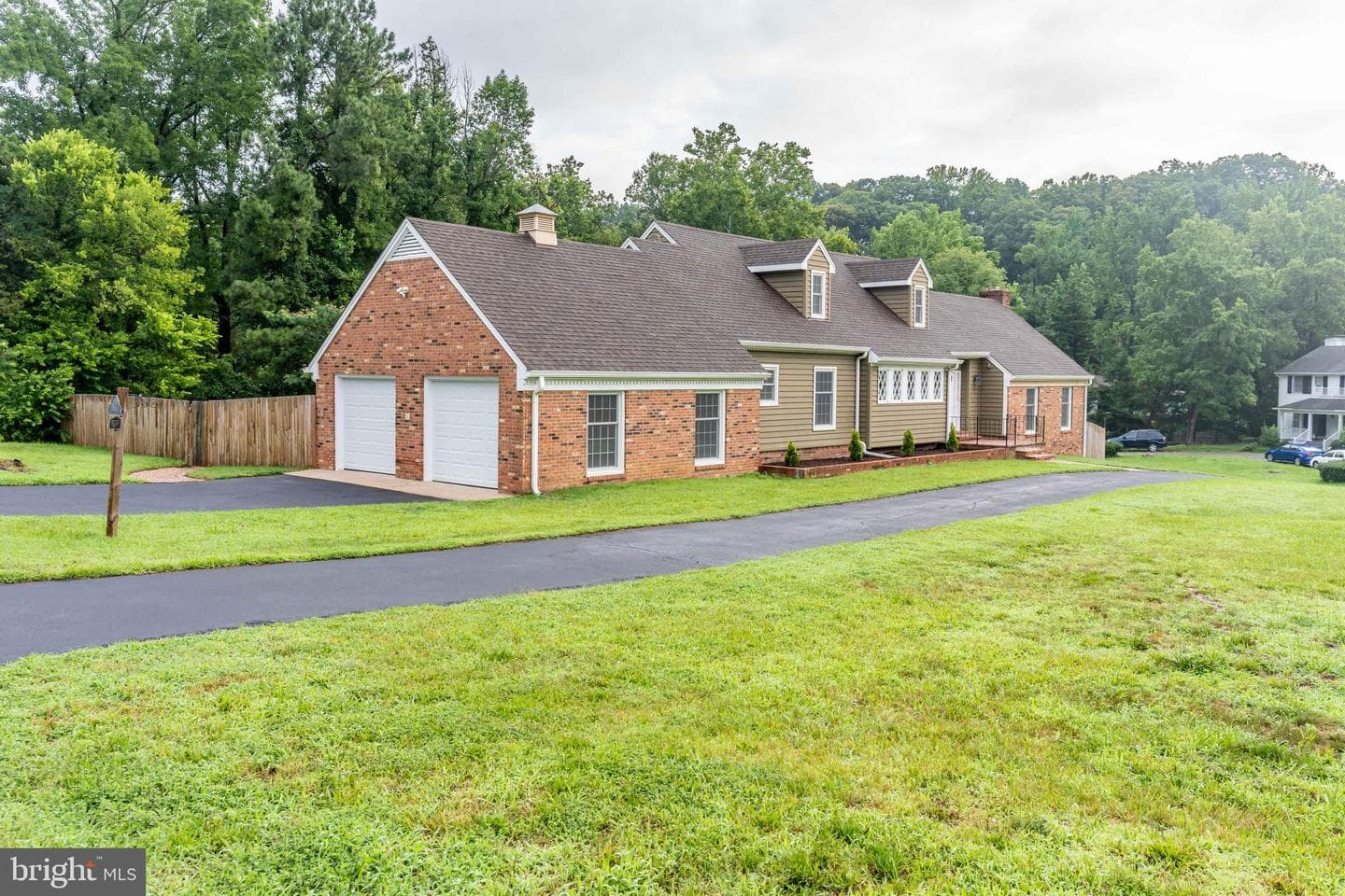 142 Woodland Road photo 1