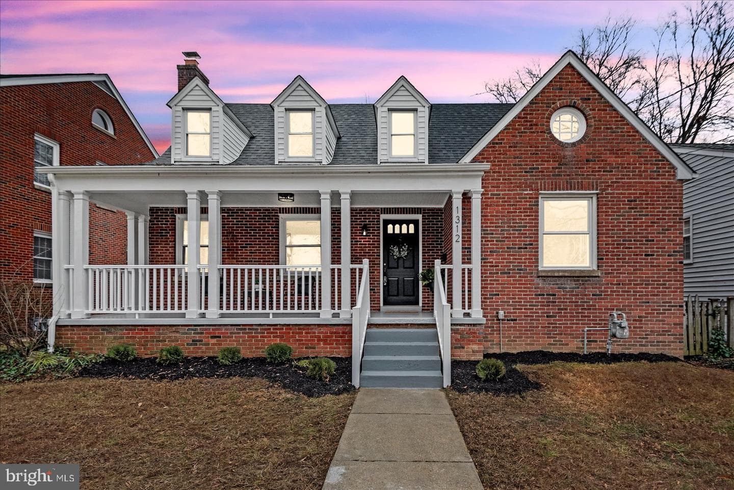 1312 Rowe Street photo 1
