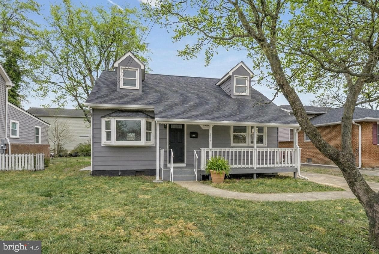 423 McKinney Street photo 1